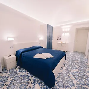 https://amalfi-residenza-centrale.hotels-amalfi.com
