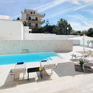  Appartement Mediterranea - Seaview, Pool & Garden Italie
