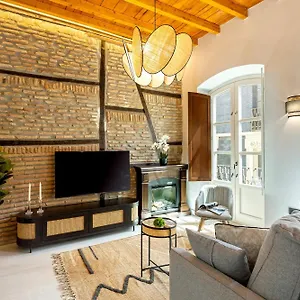 https://genteel-home-granada.es-andalucia.com